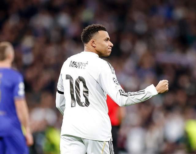 世界杯官方平台指南-6-1！姆巴佩梅开二度破纪录，1.5亿天王独造4球，皇马大开杀戒